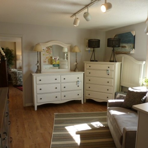 Bedroom Furniture l Rogers City Home Furnishings